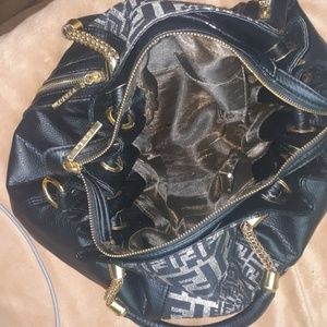 Fendi Bags - Fendi Sellerin 8761 Bucket Style bag Fendi Bags - Fendi Sellerin 8761 Bucket Style bag